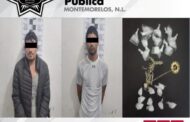 DETIENE LA POLICÍA A DOS POR RIÑA AL REVISARLO LES ENCUENTRAN DROGA.