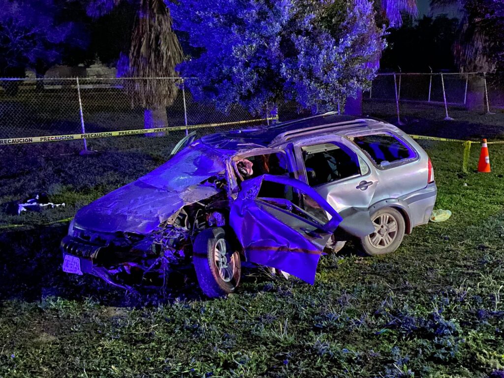 Una Persona Pierde La Vida Y Un Herido Grave En Volcadura En