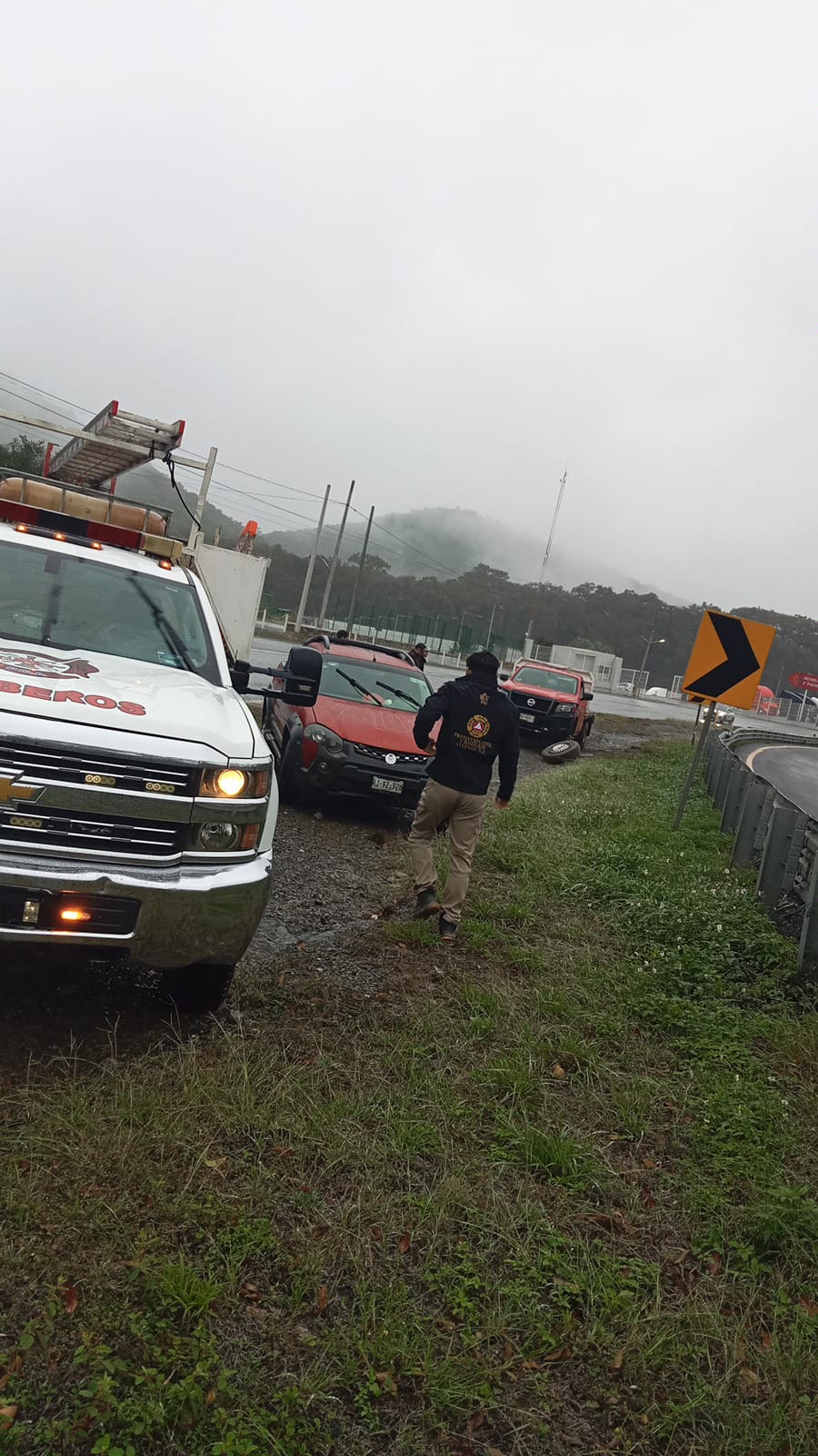 ACCIDENTE VIAL EN ALLENDE SE MOVILIZAN LOS CUERPOS DE EMERGENCIA.