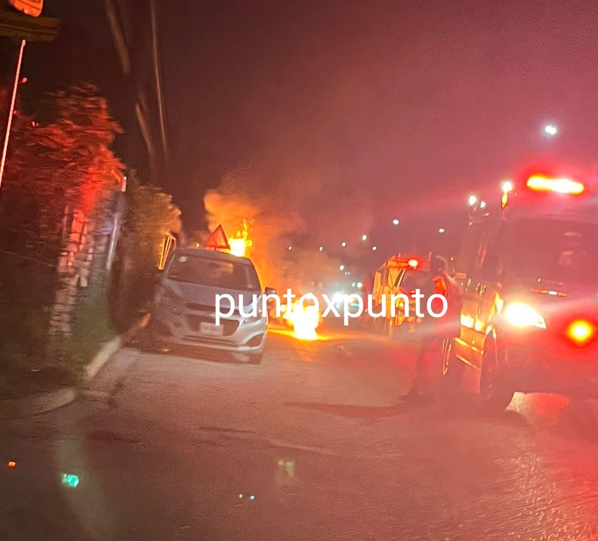 AUTO QUE TENÍAN EN VENTA SE INCENDIÓ EN SANTIAGO.