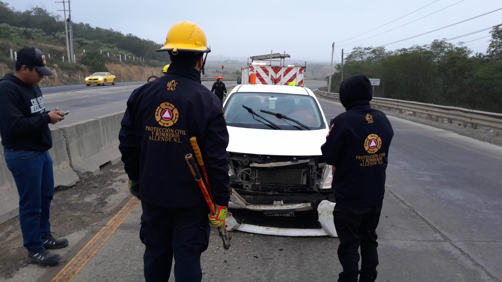 ACCIDENTE EN ALLENDE EN LA CARRETERA QUE DIRIGE A CADEREYTA.