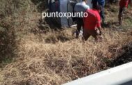 DOS PERSONAS PRENSADAS EN ACCIDENTE VIAL EN MONTEMORELOS EN CARRETERA NACIONAL.