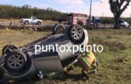 VOLCADURA EN CARRETERA NACIONAL CON PERSONAS CON LESIONES LEVES, EN LINARES.