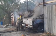 HOMBRE SUFRE QUEMADURAS EN INCENDIO DE TALLER Y CAMIONETA EN BUENA VISTA EN ALLENDE.