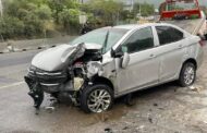 VOLCADURA DE AUTO CON CONATO DE INCENDIO EN SANTIAGO.