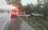 CHOQUE EN CARRETERA NACIONAL DE MONTEMORELOS CON LESIONADOS, ATIENDE CRUZ ROJA.