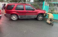 CAMIONETA SIN CONTROL SE IMPACTA EN BARDA DE UNA ESCUELA EN LINARES..