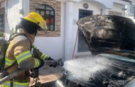 BOMBEROS LINARES ATIENDE REPORTE DE INCENDIO DE VEHÍCULO.