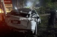 VOLCADORA DE UN AUTO EN CARRETERA NACIONAL EN MONTEMORELOS.