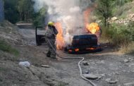 INCENDIO DE VEHÍCULO EN ALLENDE MOVILIZA PROTECCIÓN CIVIL.