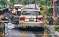 INCENDIO DE UN VEHÍCULO MOVILIZA POLICÍA Y PROTECCIÓN CIVIL.