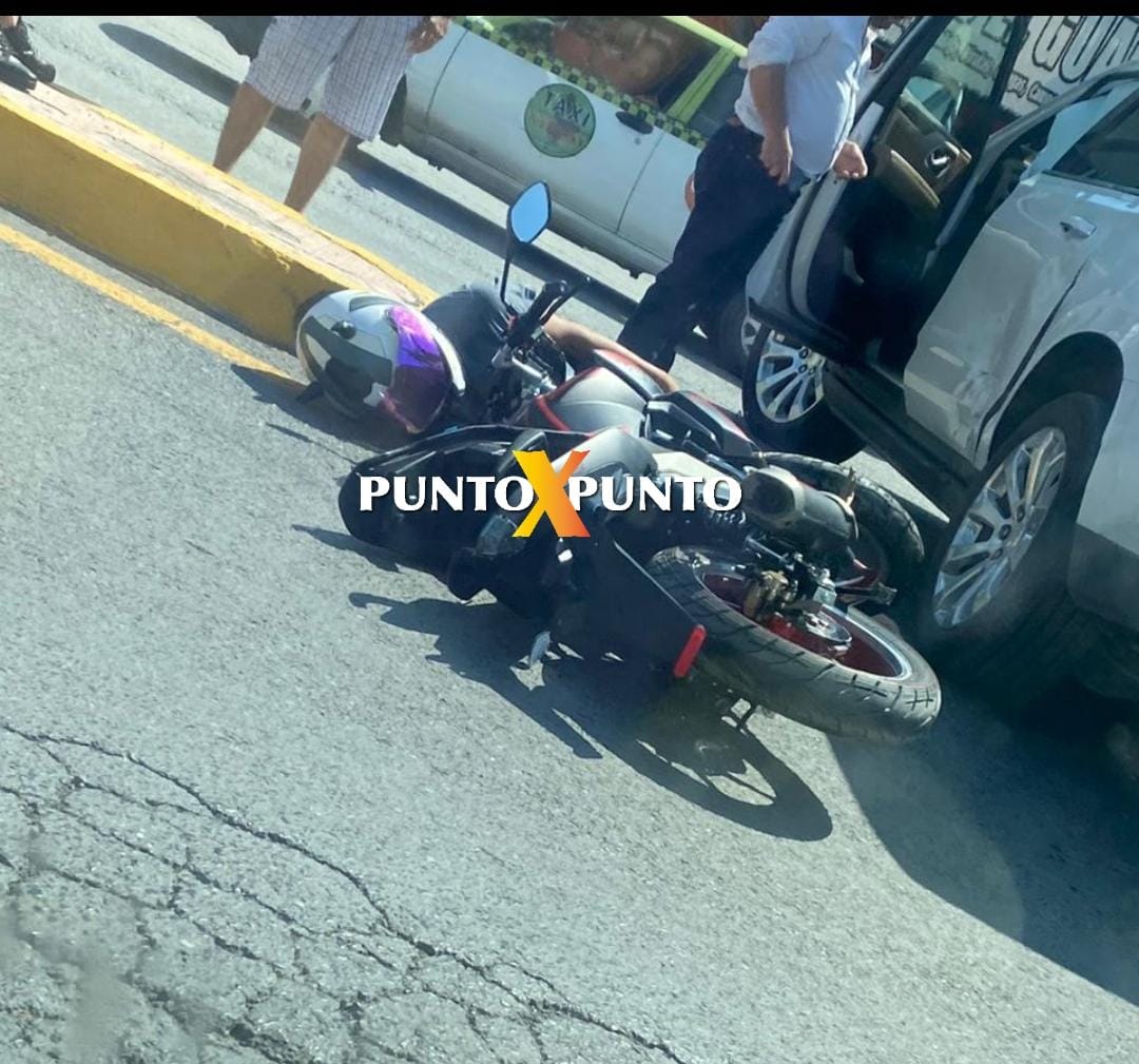 MOTOCICLISTA RESULTA LESIONADO EN ACCIDENTE VIAL EN MONTEMORELOS.