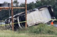 CAMIONETA VOLCADA, BALEADA E INCENDIADA EN LA NACIONAL MOVILIZA A LAS AUTORIDADES.