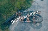 JOVEN RESULTA NLESIONADO AL IMPACTR MOTO EN VALLA METALICA EN GENERAL BRAVO.