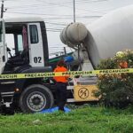 ULTIMAHORA MUERE MUJER QUE VIAJABA EN MOTOCICLETA ATROPELLADA POR CAMIÓN REVOLVEDORA EN CADEREYTA.