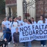 FAMILIARES DE EDUARDO JOVEN DESAPARECIDO EN CENTRO DE LINARES, PIDIERON EN ORACIÓN EN IGLESIA Y REALIZARON UNA MARCHA POR PRINCIPALES CALLLES.